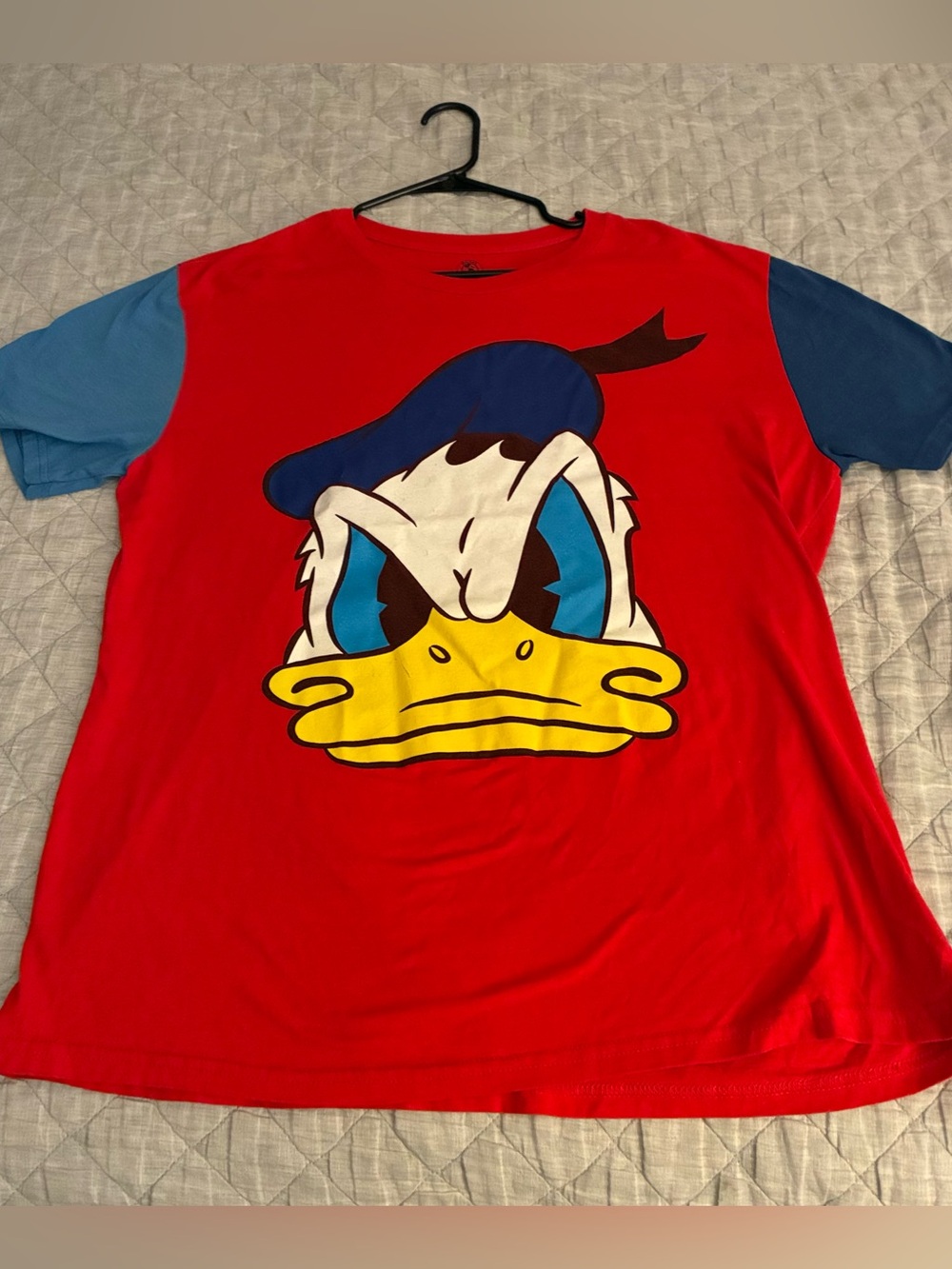 Disneys Donald Duck Oversized graphic Tee size XL